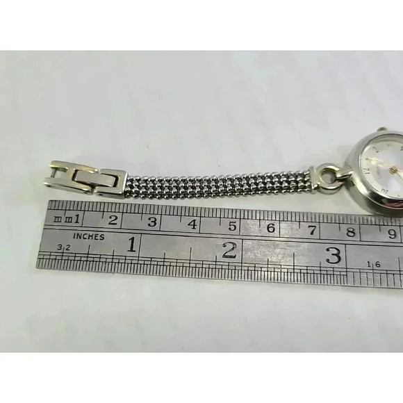 Vintage Carriage by Timex Wristwatch Gold and Silver Tone Band Round Face - Picture 7 of 8